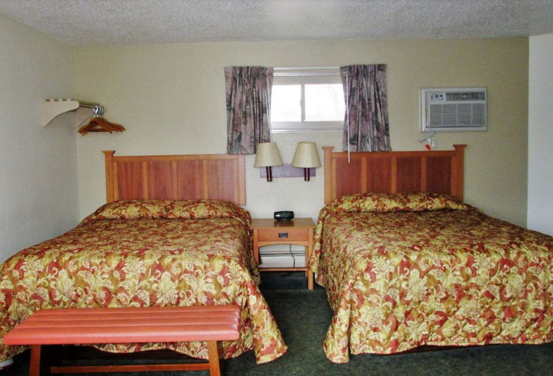 Euclid Motel - Web Listing (newer photo)